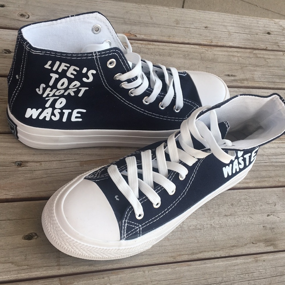 NEW‎ Insekta Life’s too short to waste High Tops